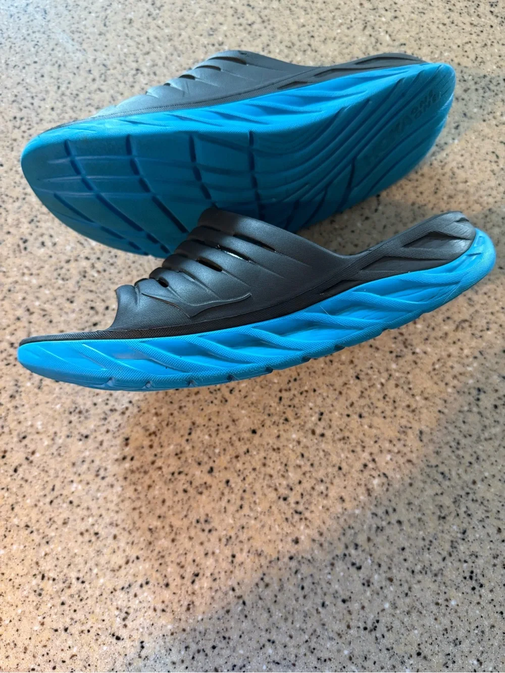 HOKA ONE Men’s One Ora Recovery Slide 2 Ebony/Dresden Blue Size 13 9151